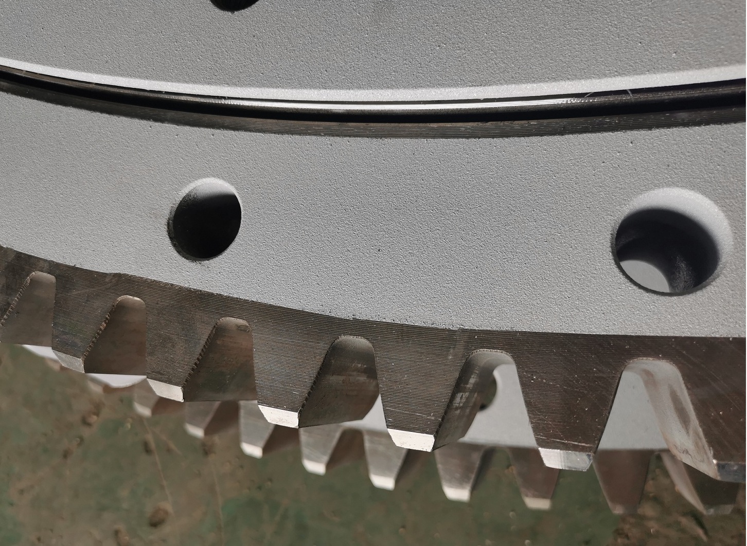 حلقة منحرفة مع لوحة الزنك