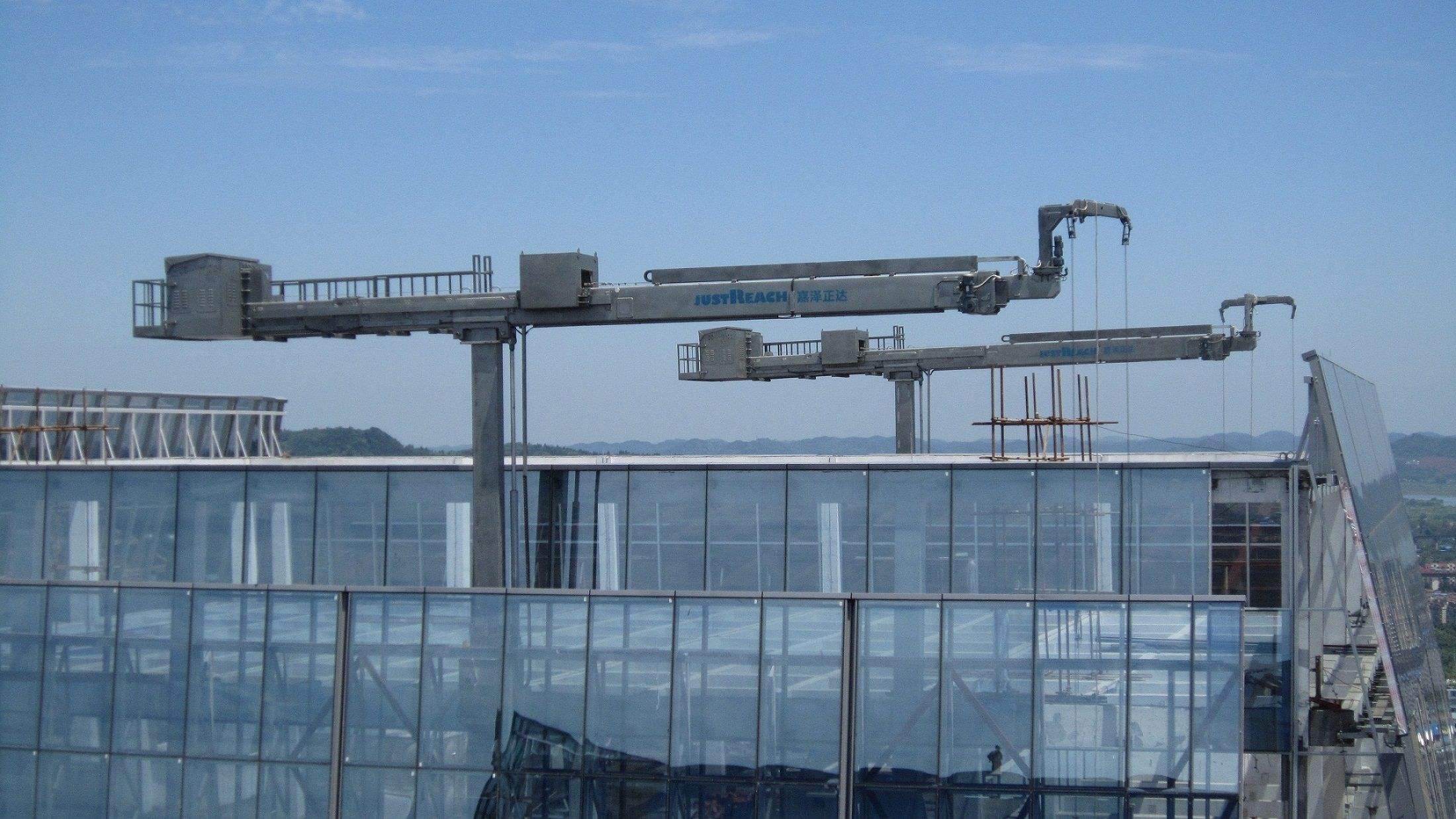 آلة نظافة النافذة