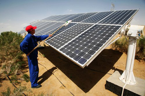 محرك المنحدر الشمسي 