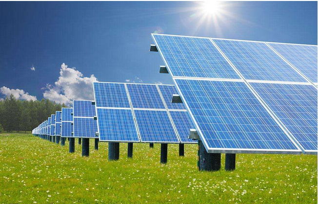 محرك السباق لصالح Tracker Solar